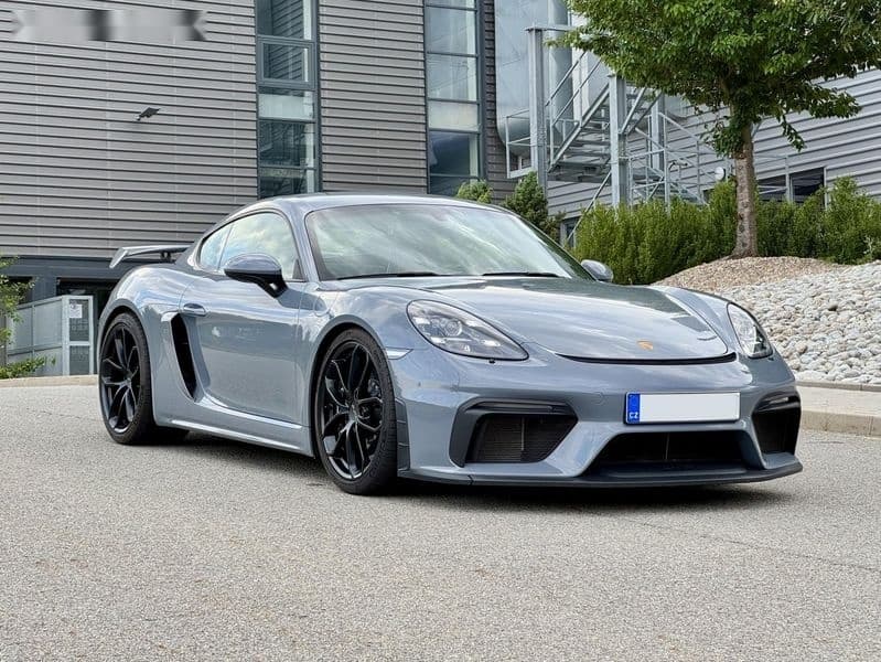 2023 Porsche CAYMAN