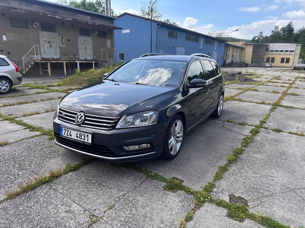 2013 Volkswagen PASSAT