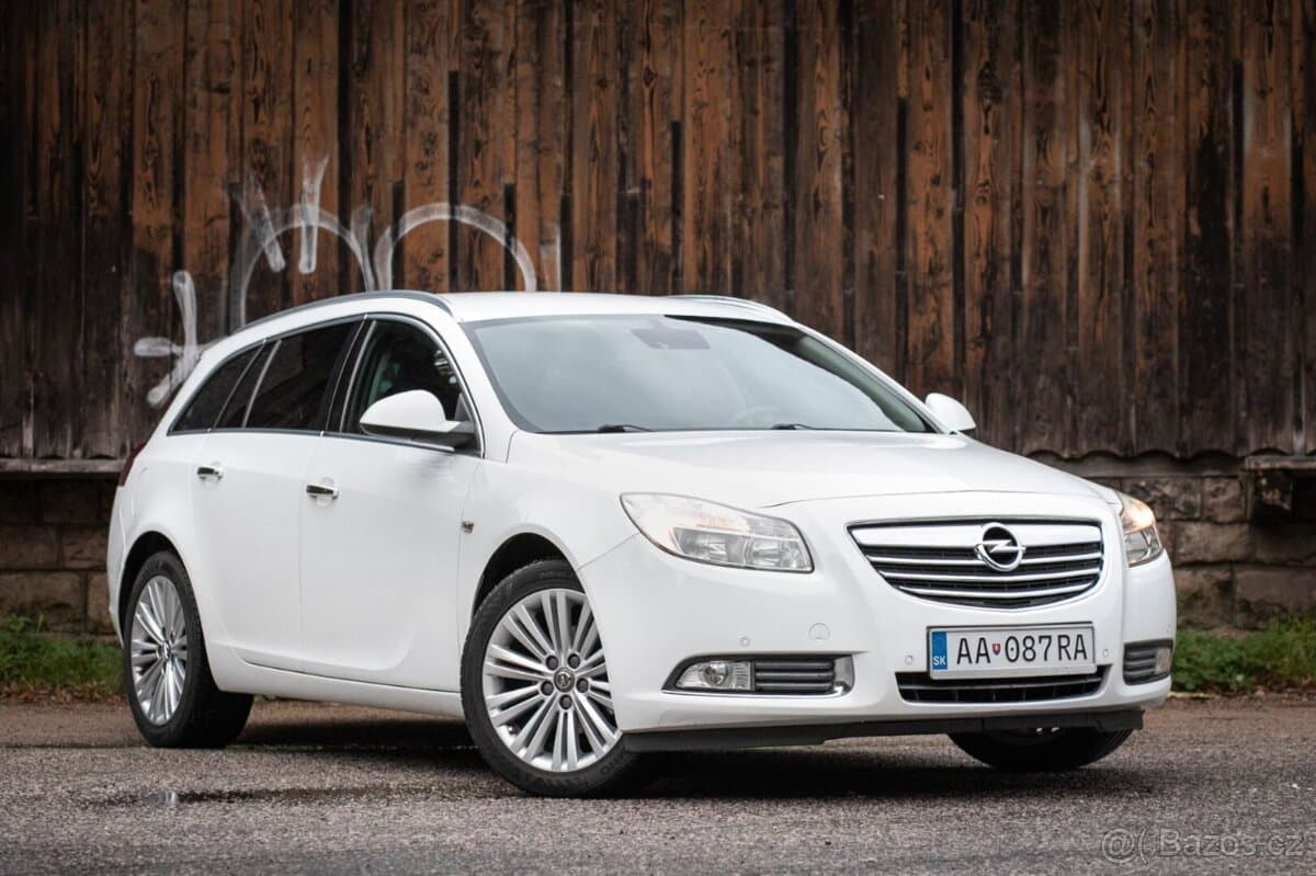 2012 Opel INSIGNIA