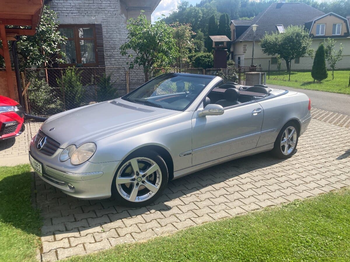 2003 Mercedes-Benz CLK
