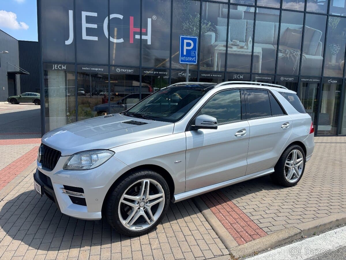 2012 Mercedes-Benz M-CLASS