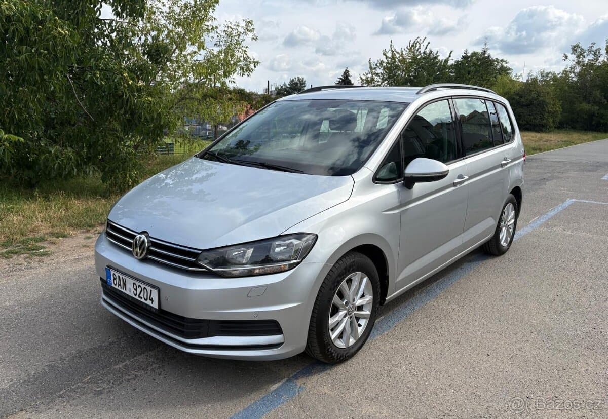 2017 Volkswagen TOURAN