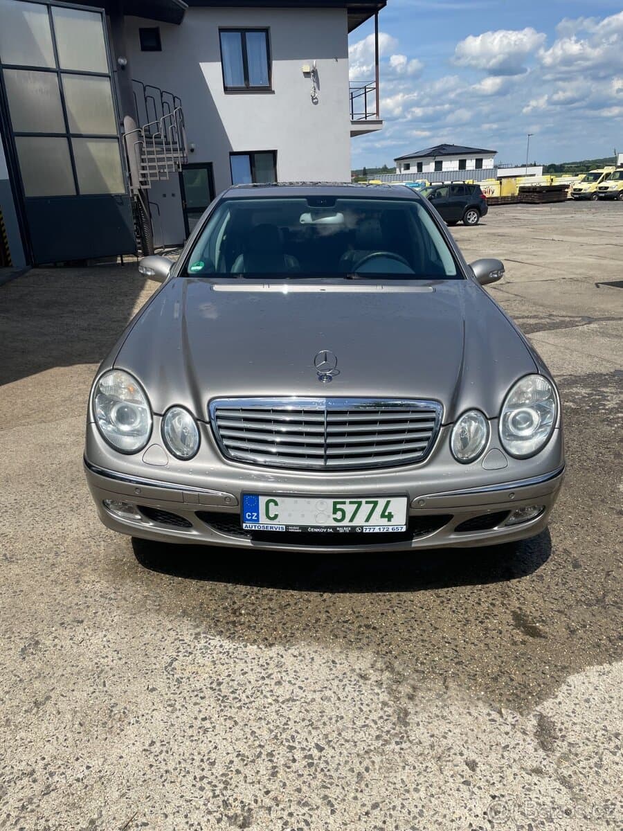 2003 Mercedes-Benz OSTATNÍ