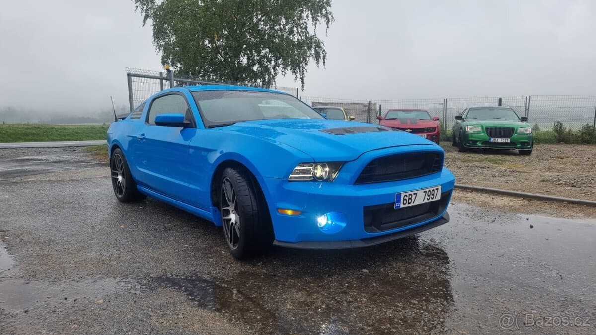 2013 Ford MUSTANG