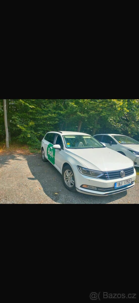 2016 Volkswagen PASSAT