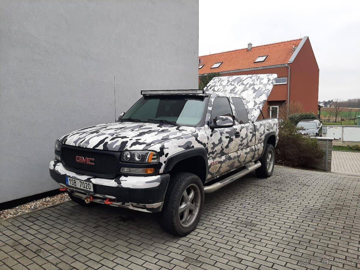 2002 GMC SIERRA