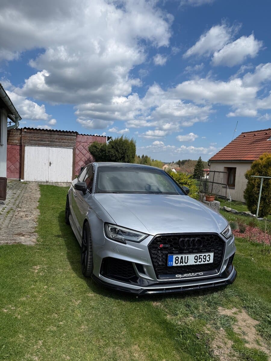 2019 Audi RS3