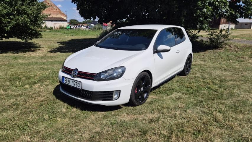 2010 Volkswagen GOLF
