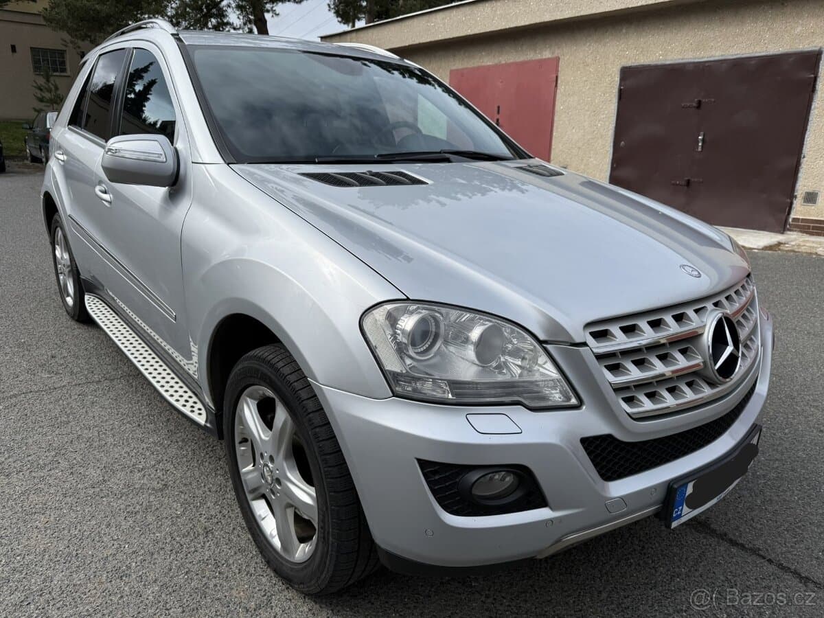 2010 Mercedes-Benz M-CLASS
