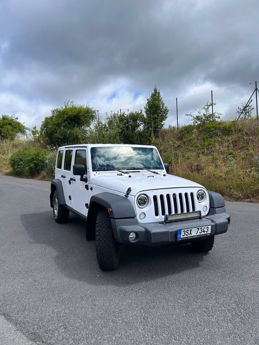 2012 Jeep WRANGLER
