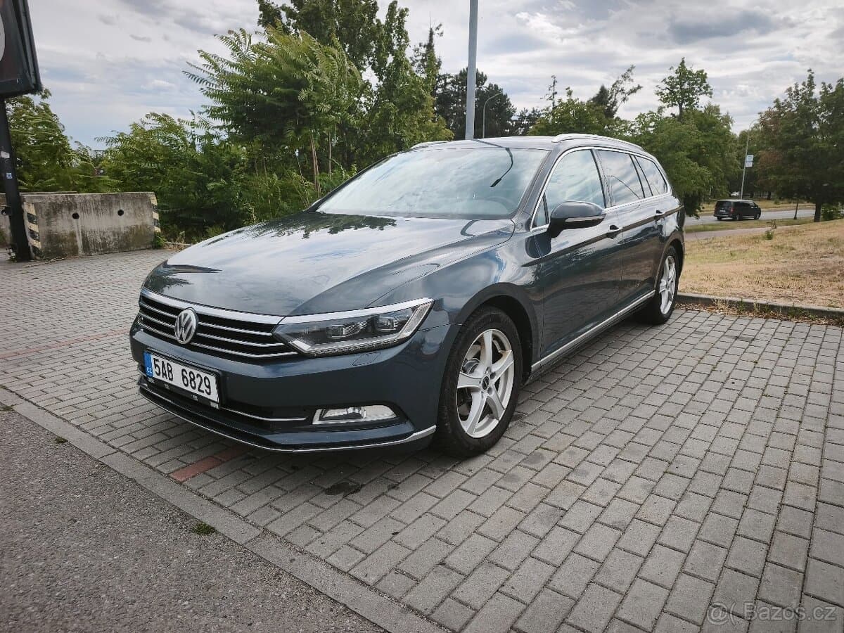 2015 Volkswagen PASSAT