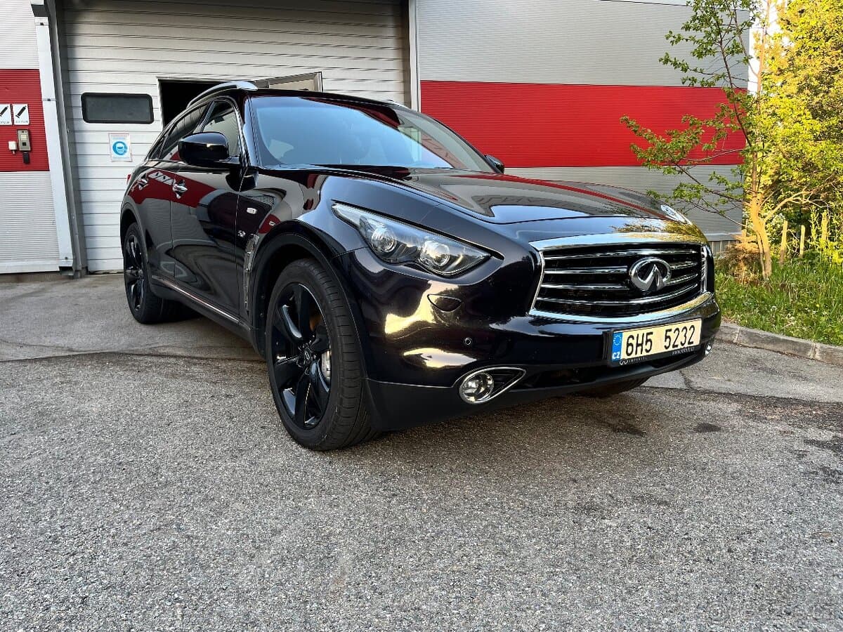 2016 Infiniti QX70