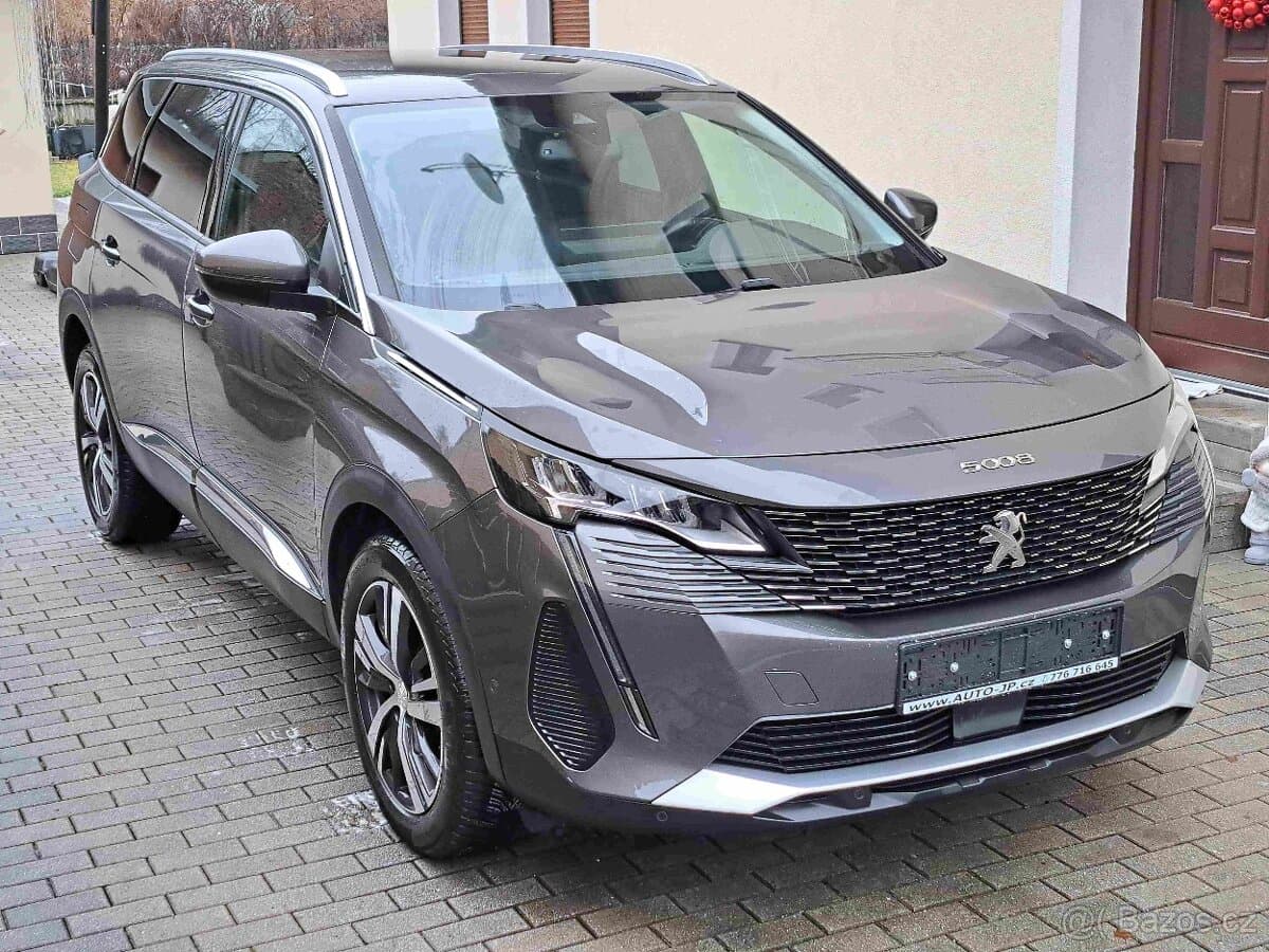 2022 Peugeot 5008