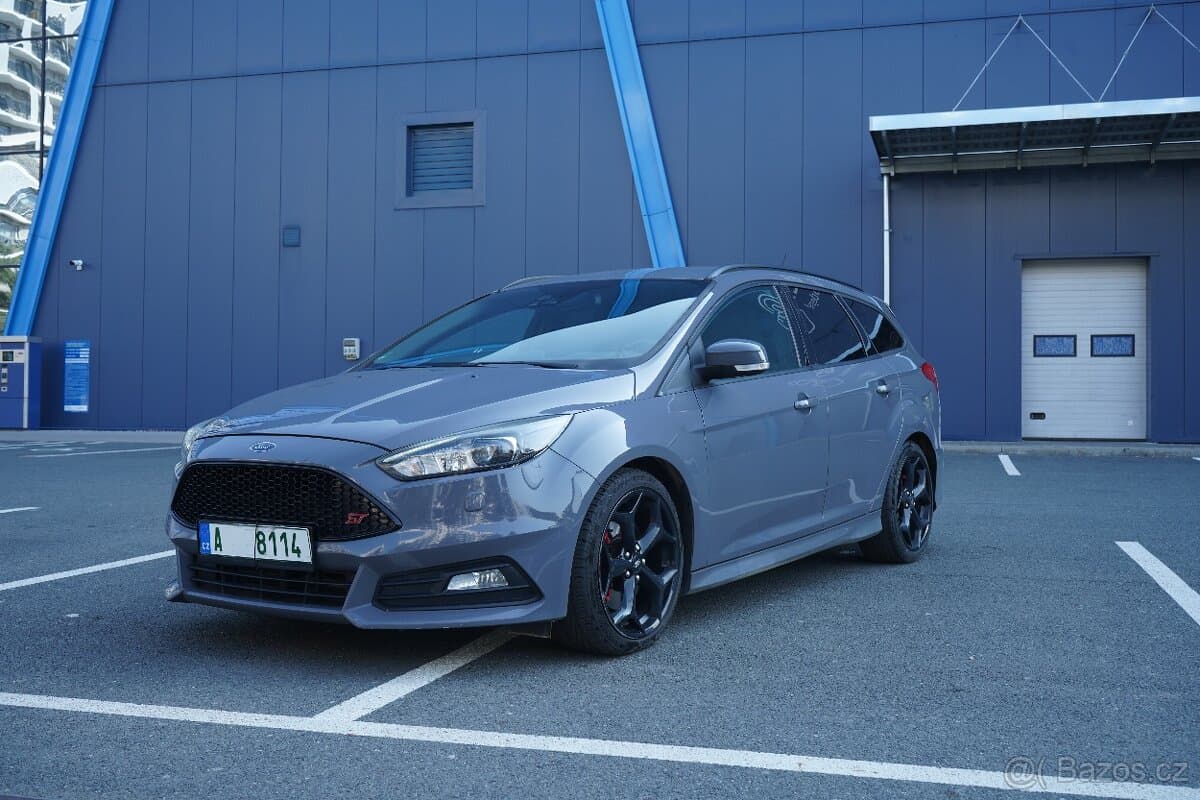 2017 Ford FOCUS