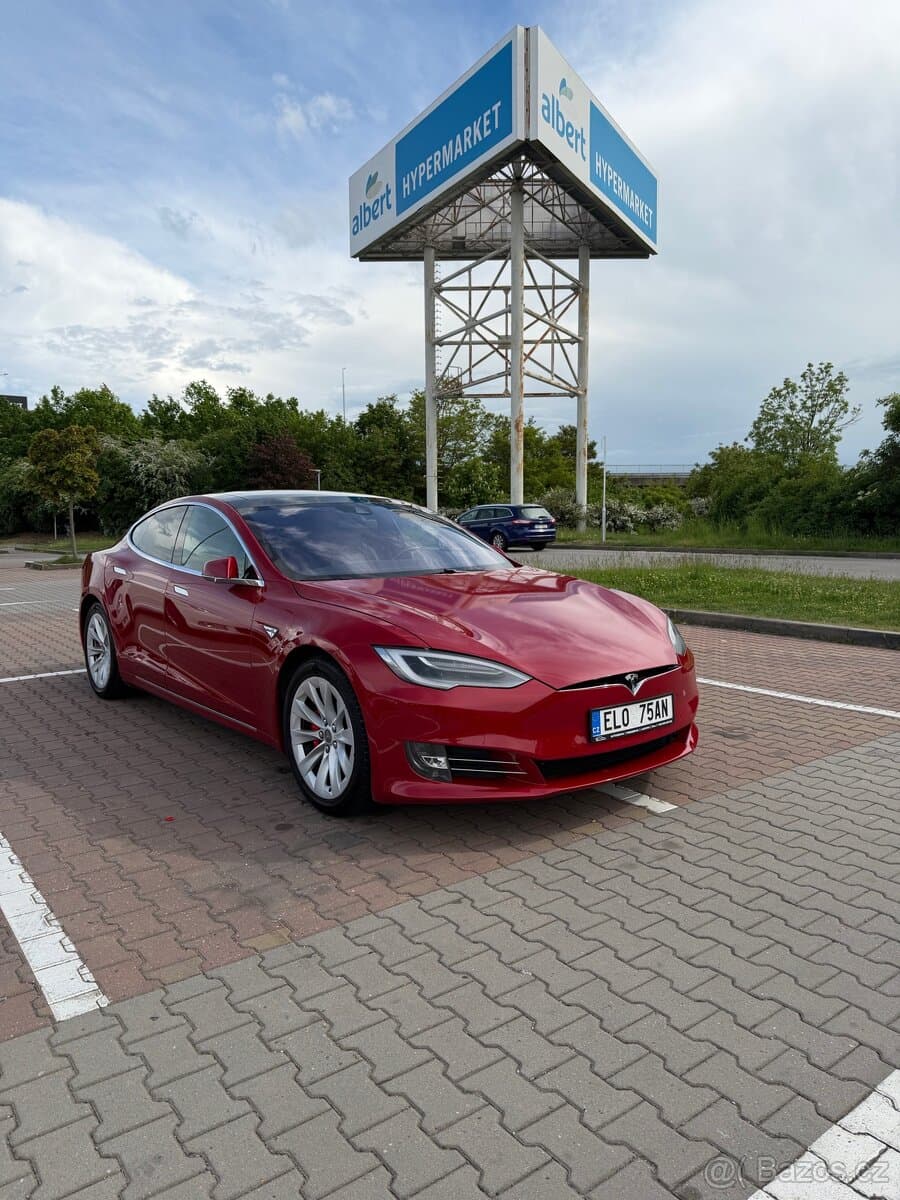 2016 Tesla MODEL S