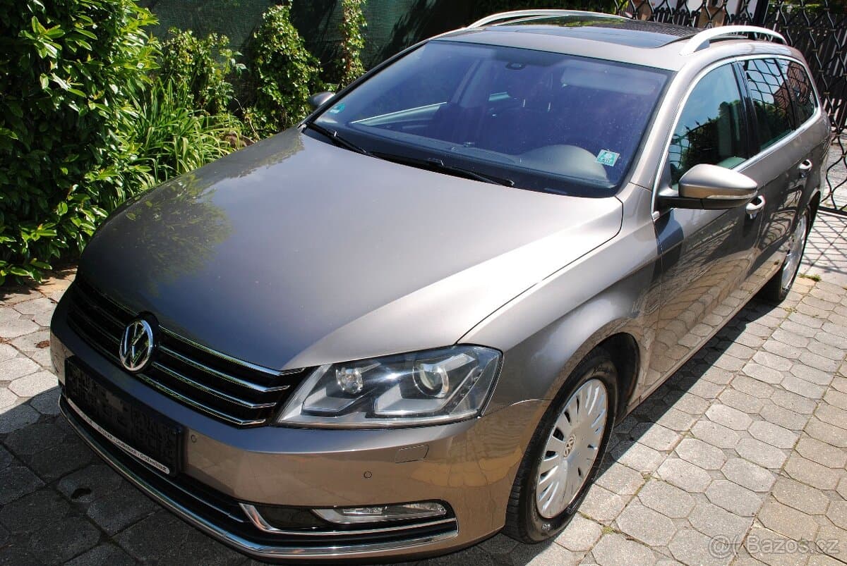 2011 Volkswagen PASSAT