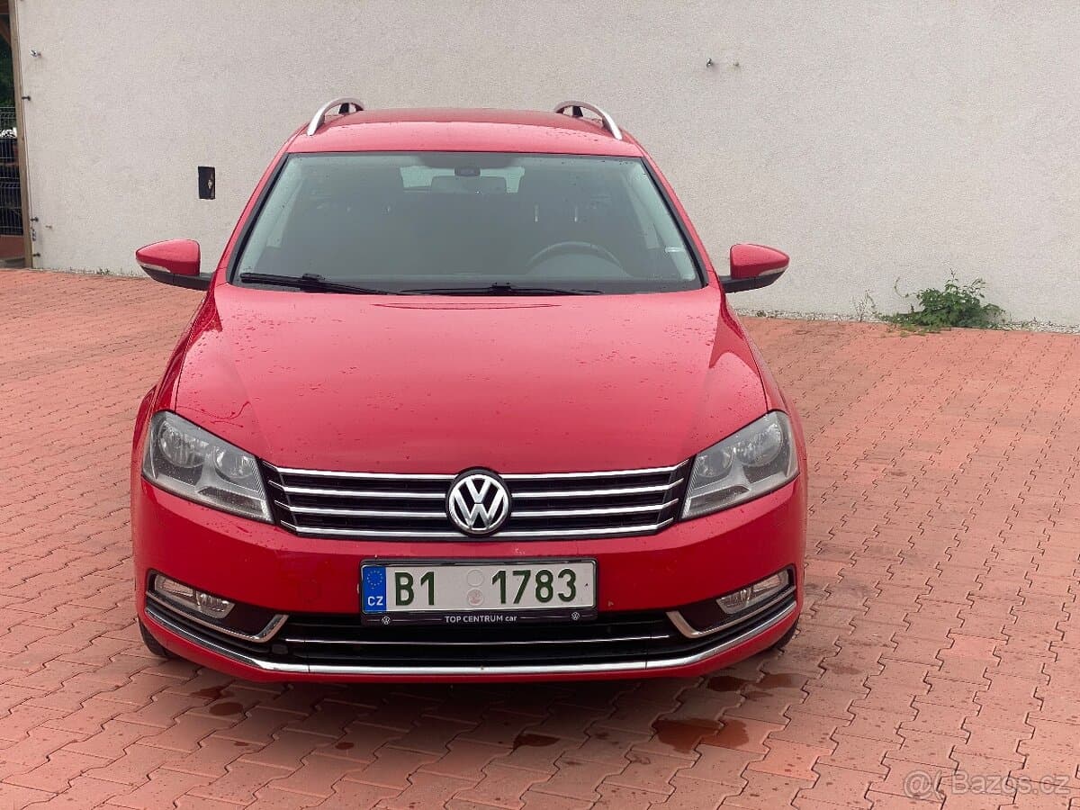 2011 Volkswagen PASSAT