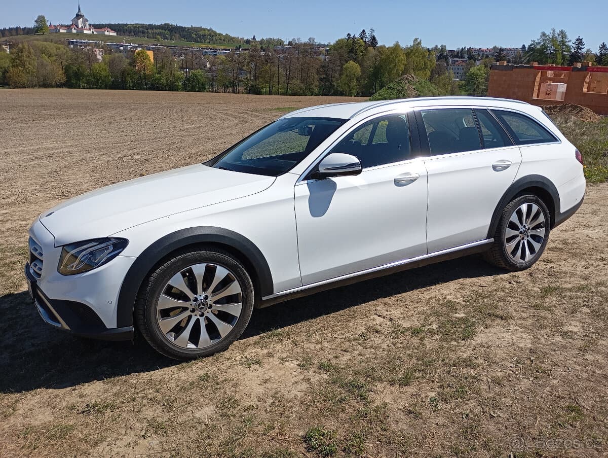 2019 Mercedes-Benz OSTATNÍ
