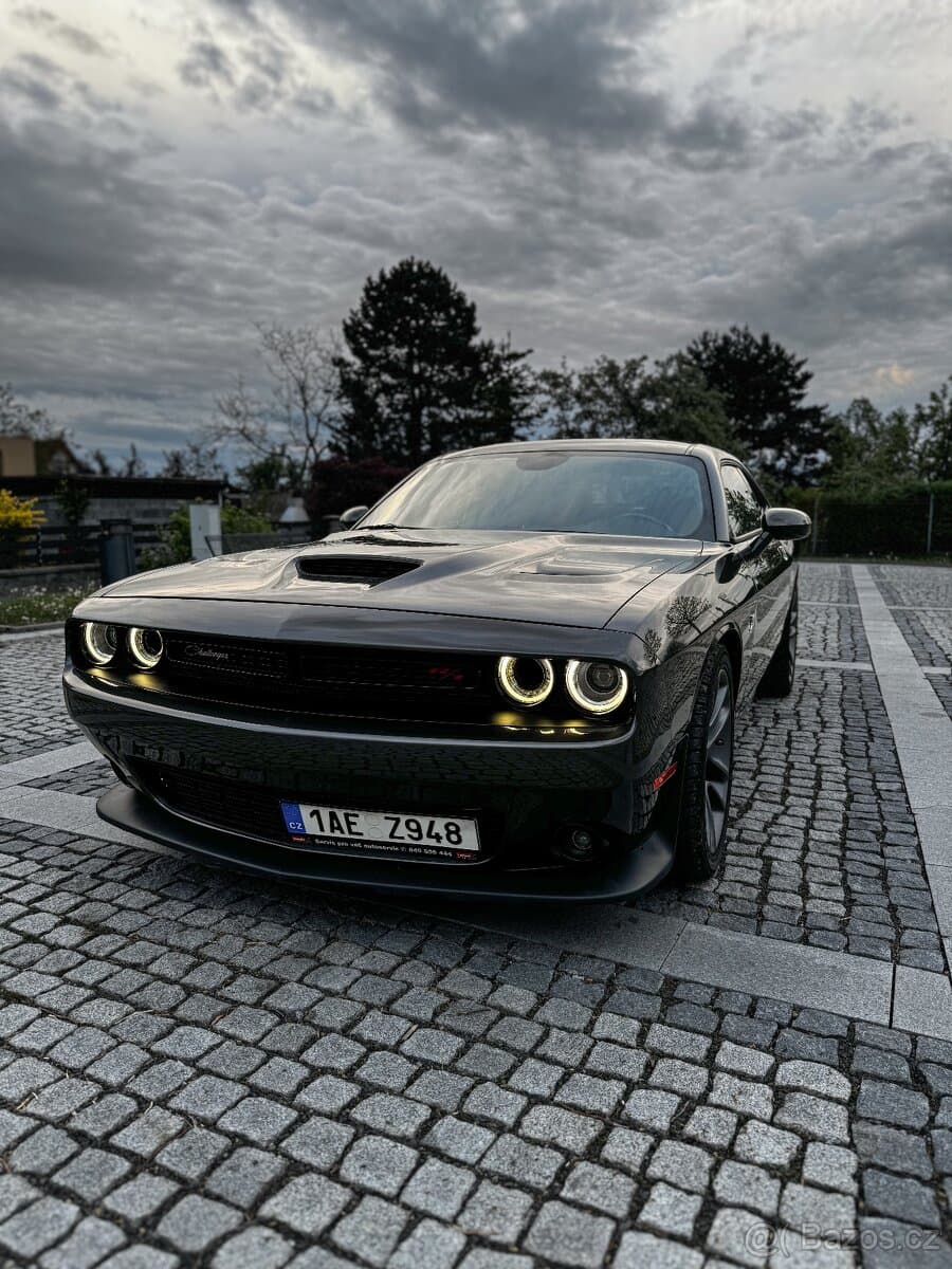 2022 Dodge CHALLENGER