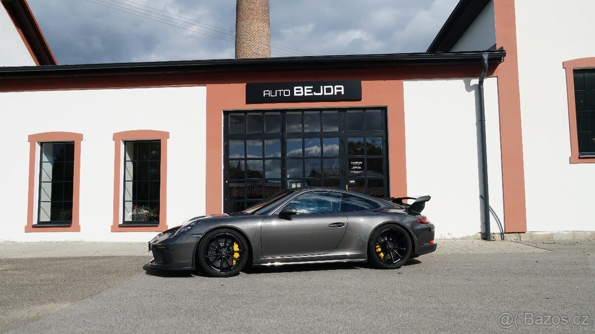 2017 Porsche 911