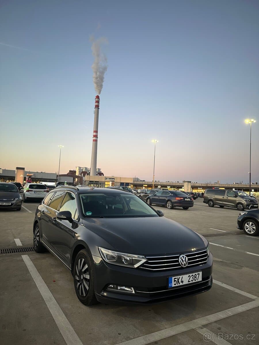 2015 Volkswagen PASSAT
