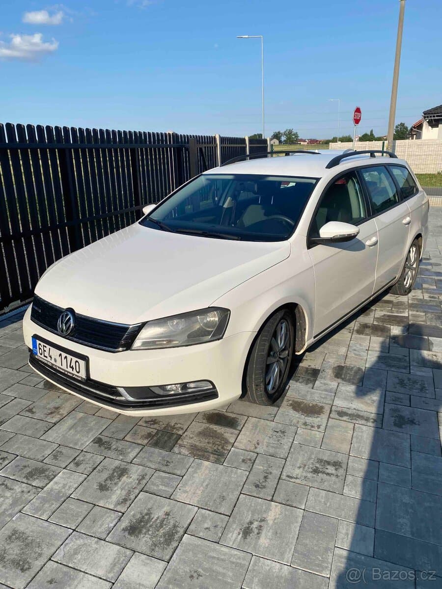 2013 Volkswagen PASSAT