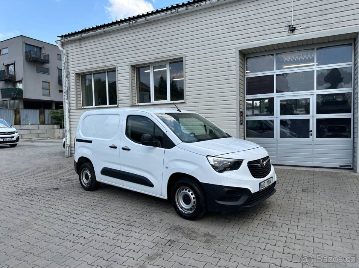 2022 Opel COMBO