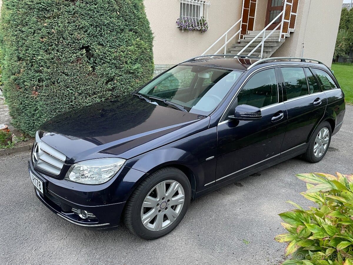 2011 Mercedes-Benz OSTATNÍ