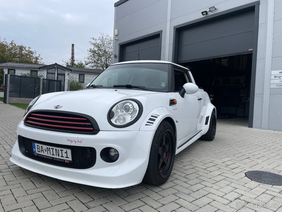 2011 Mini COOPER