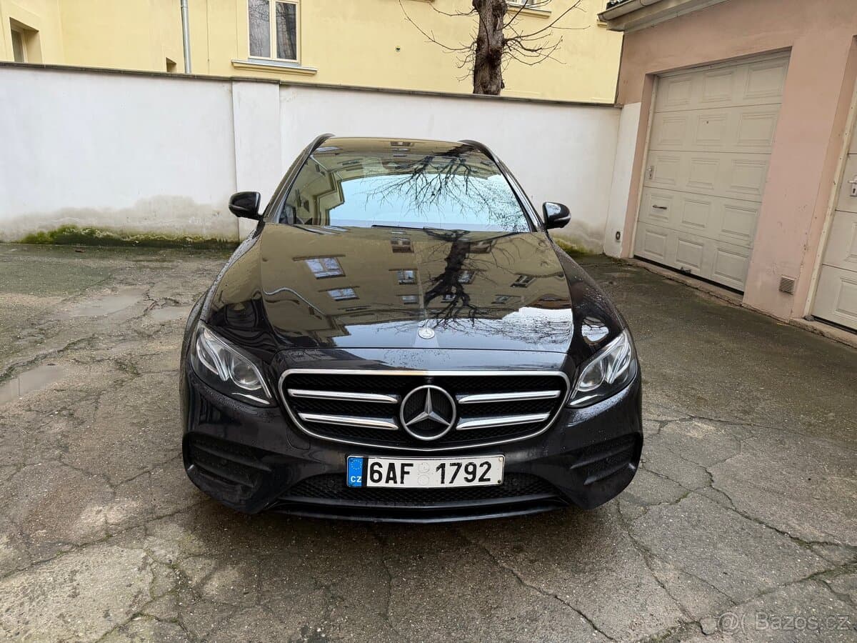 2017 Mercedes-Benz OSTATNÍ