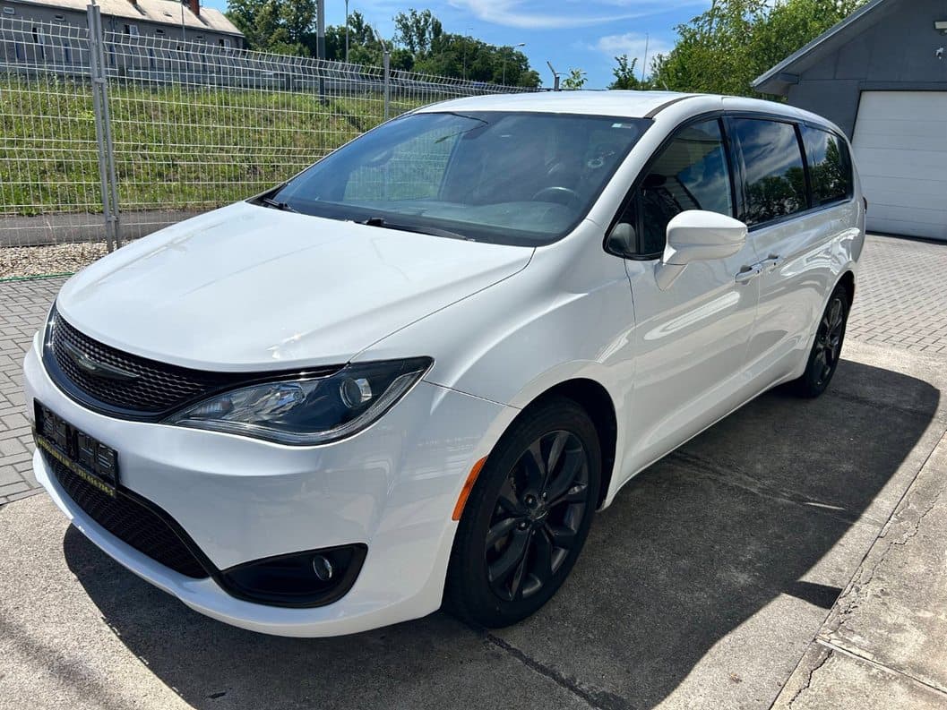 2019 Chrysler PACIFICA