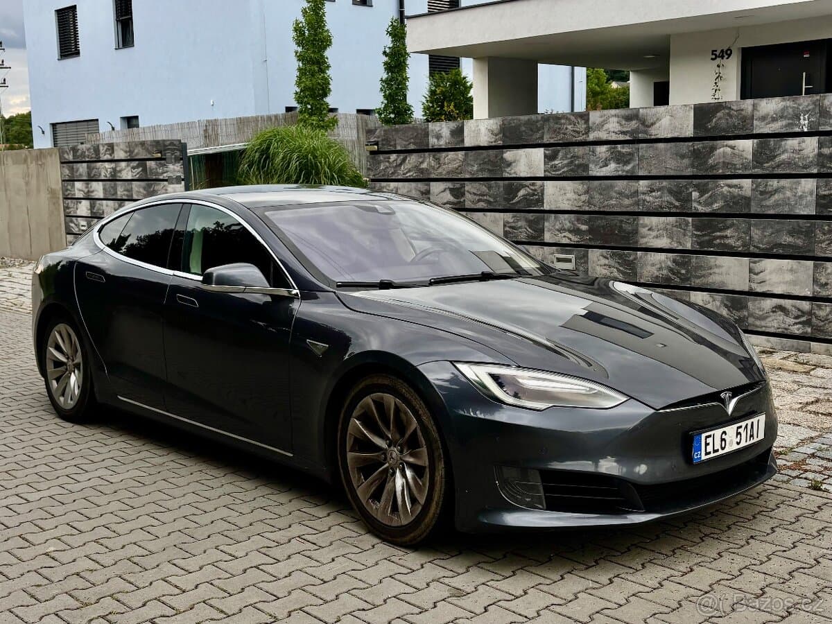 2016 Tesla MODEL S