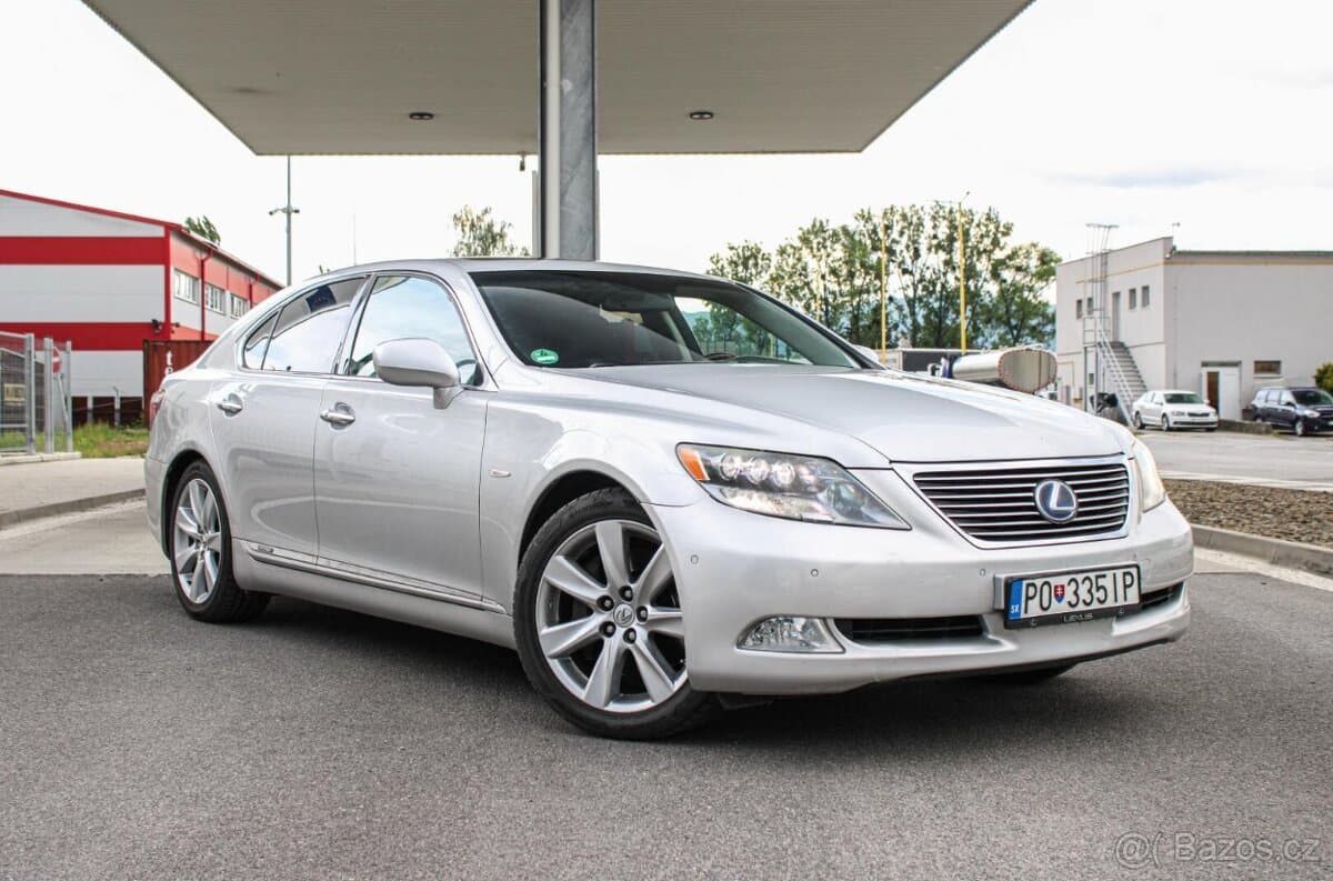 2010 Lexus LS