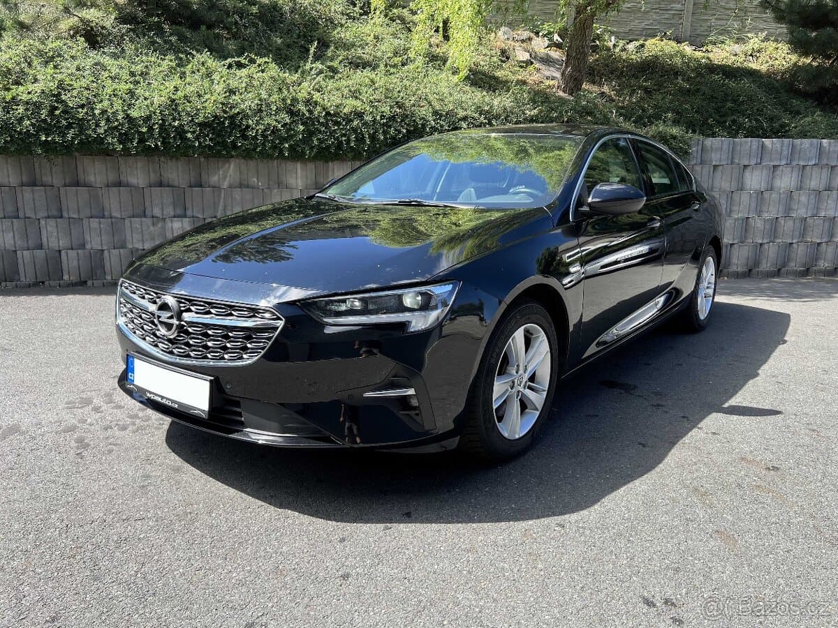 2021 Opel INSIGNIA