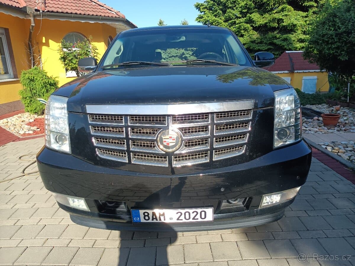 Cadillac ESCALADE