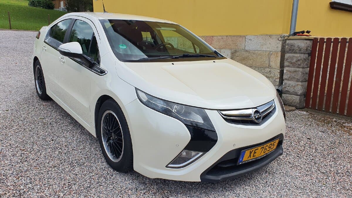 2013 Opel AMPERA