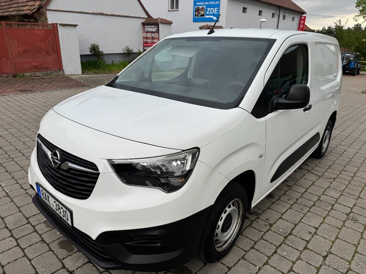 2020 Opel COMBO