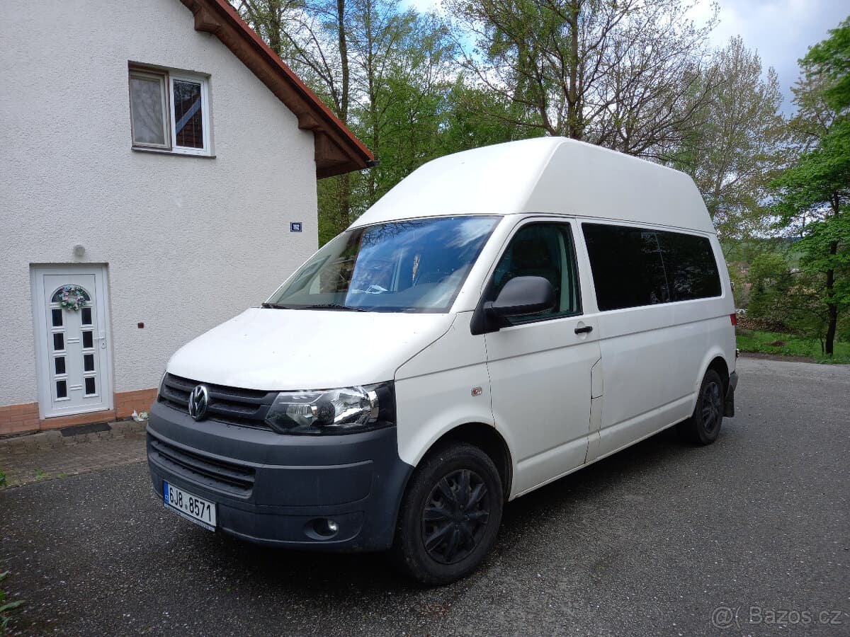 2010 Volkswagen TRANSPORTER