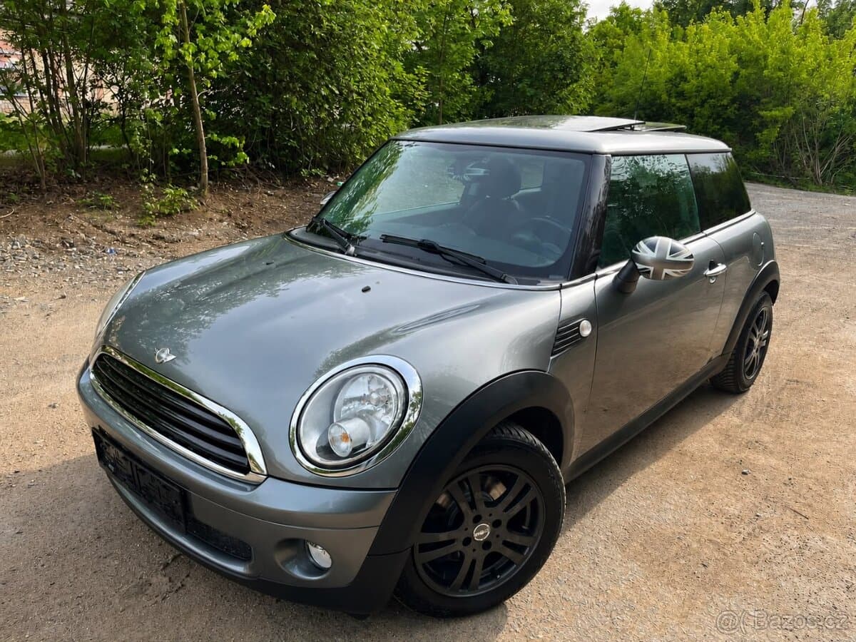 2009 Mini COOPER