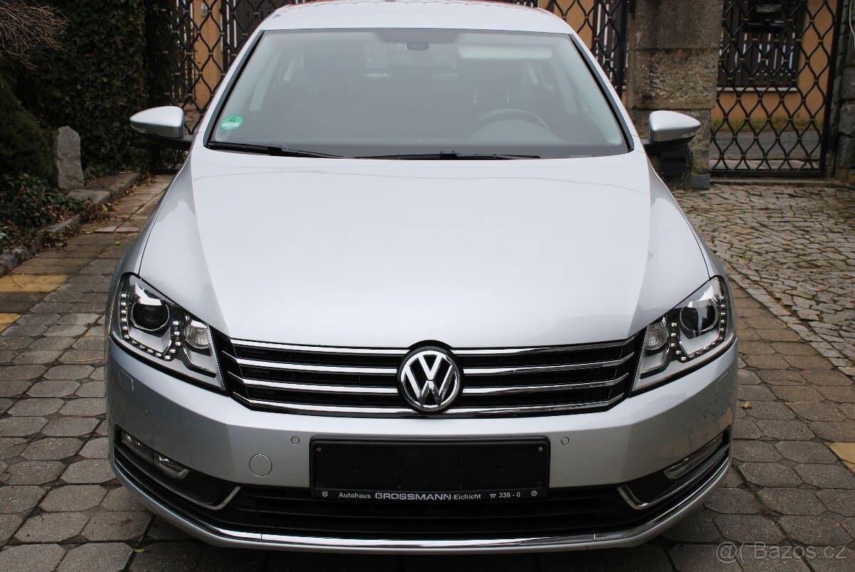 2011 Volkswagen PASSAT