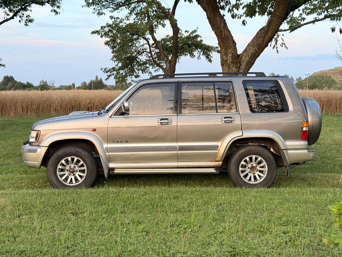 2001 Isuzu TROOPER
