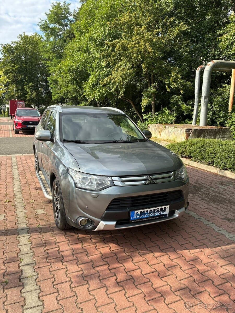 2014 Mitsubishi OUTLANDER
