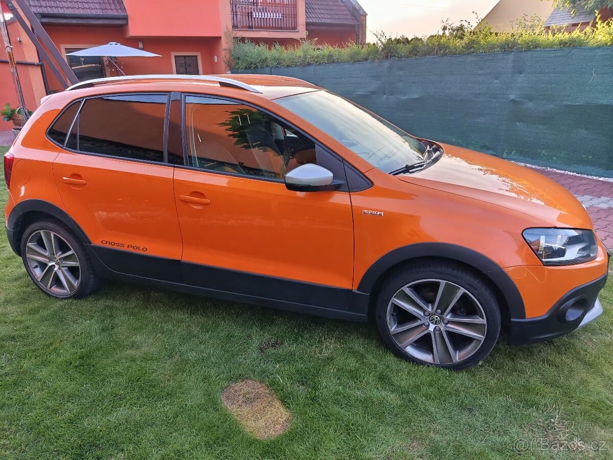 2012 Volkswagen POLO