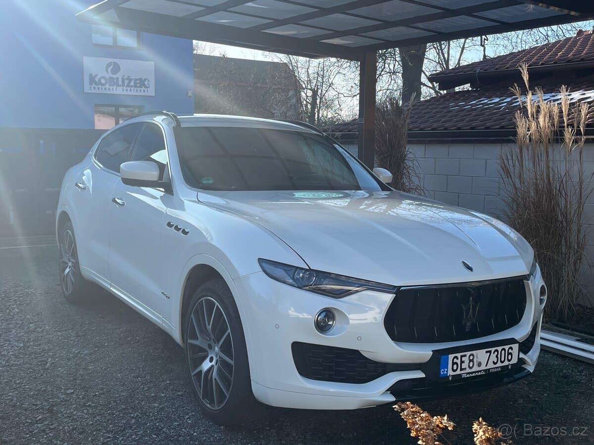 2017 Maserati LEVANTE