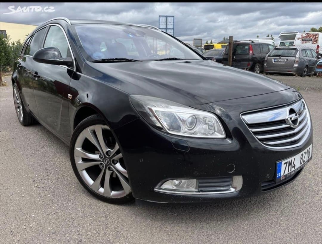 2010 Opel INSIGNIA