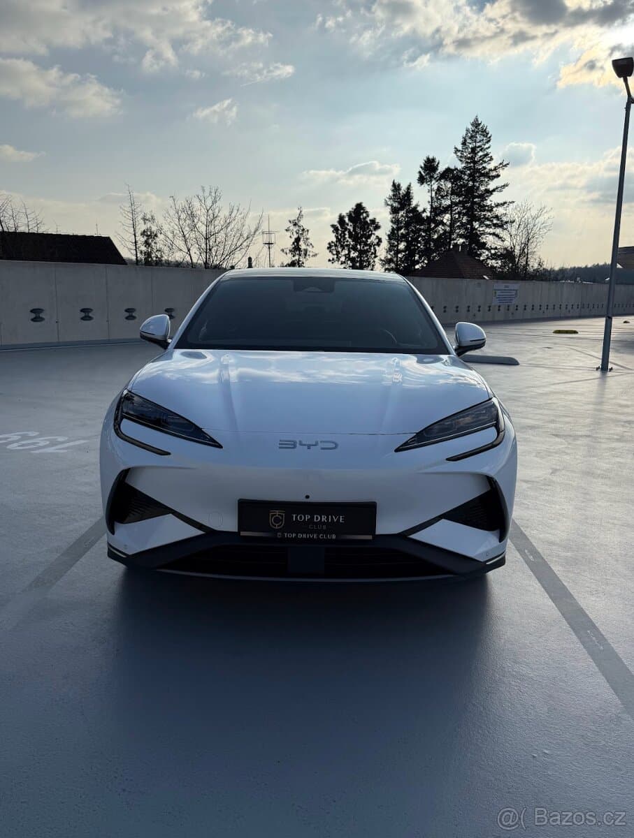 2025 BYD SEALION