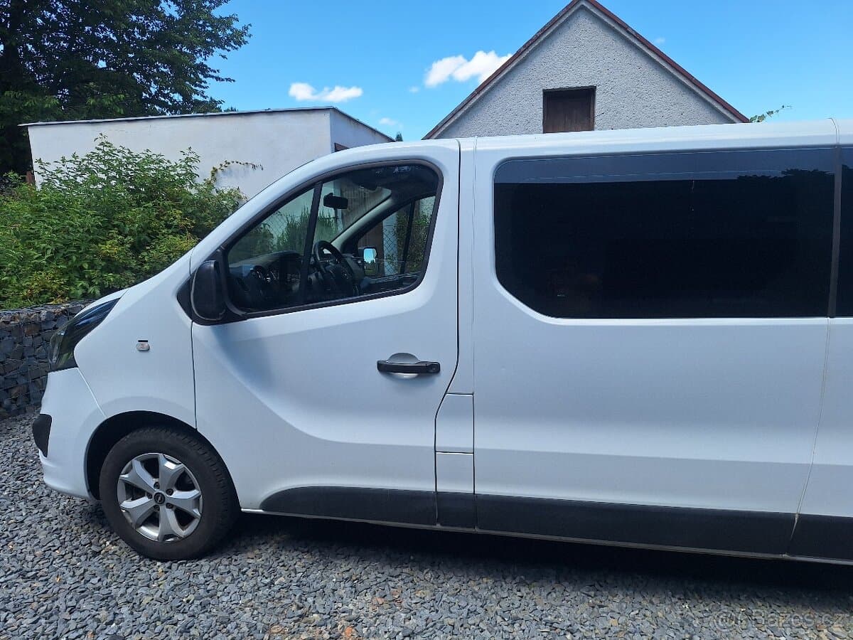 2017 Opel VIVARO