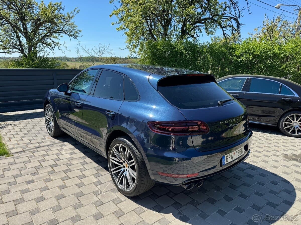 2015 Porsche MACAN