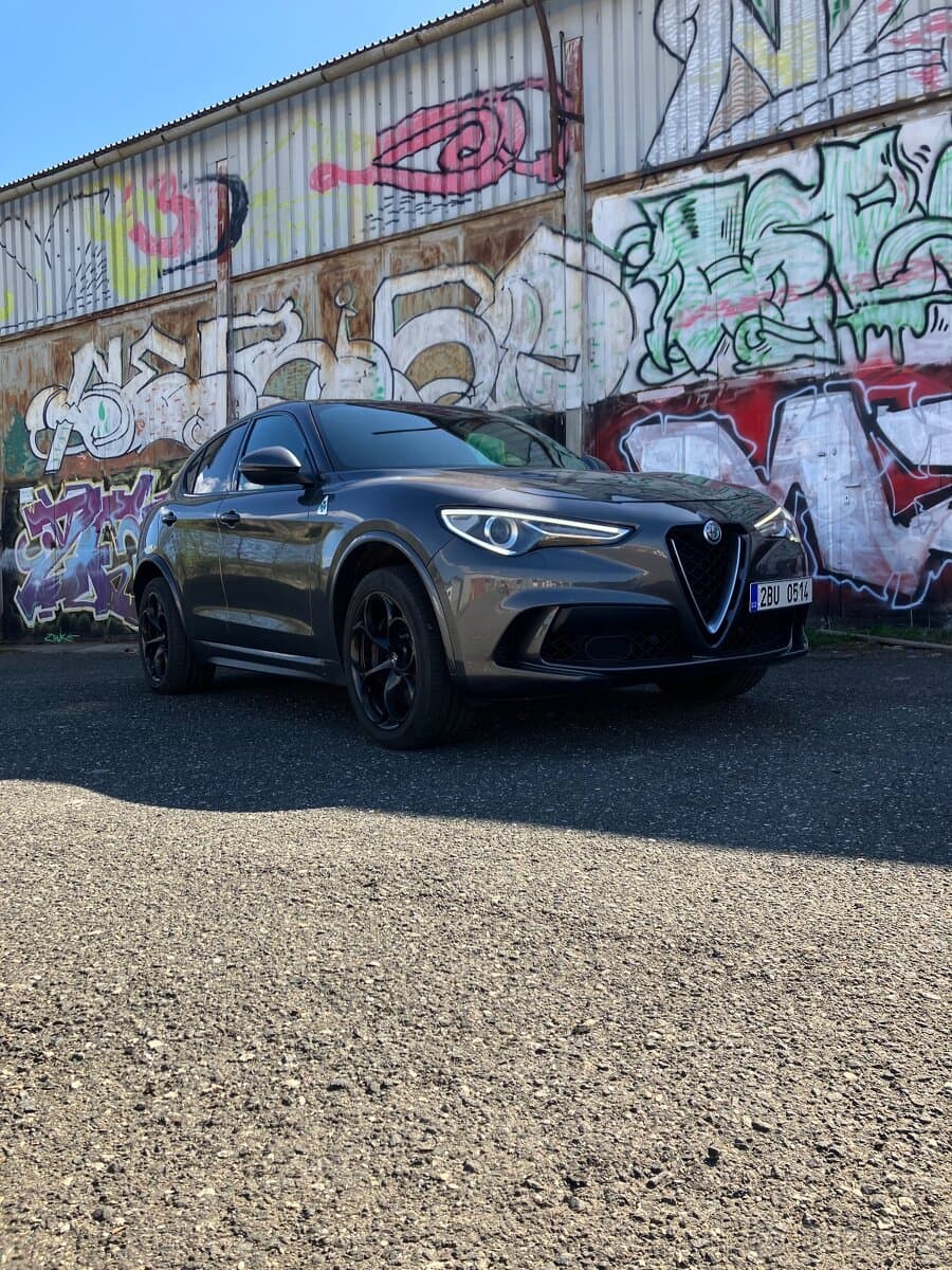 Alfa Romeo STELVIO