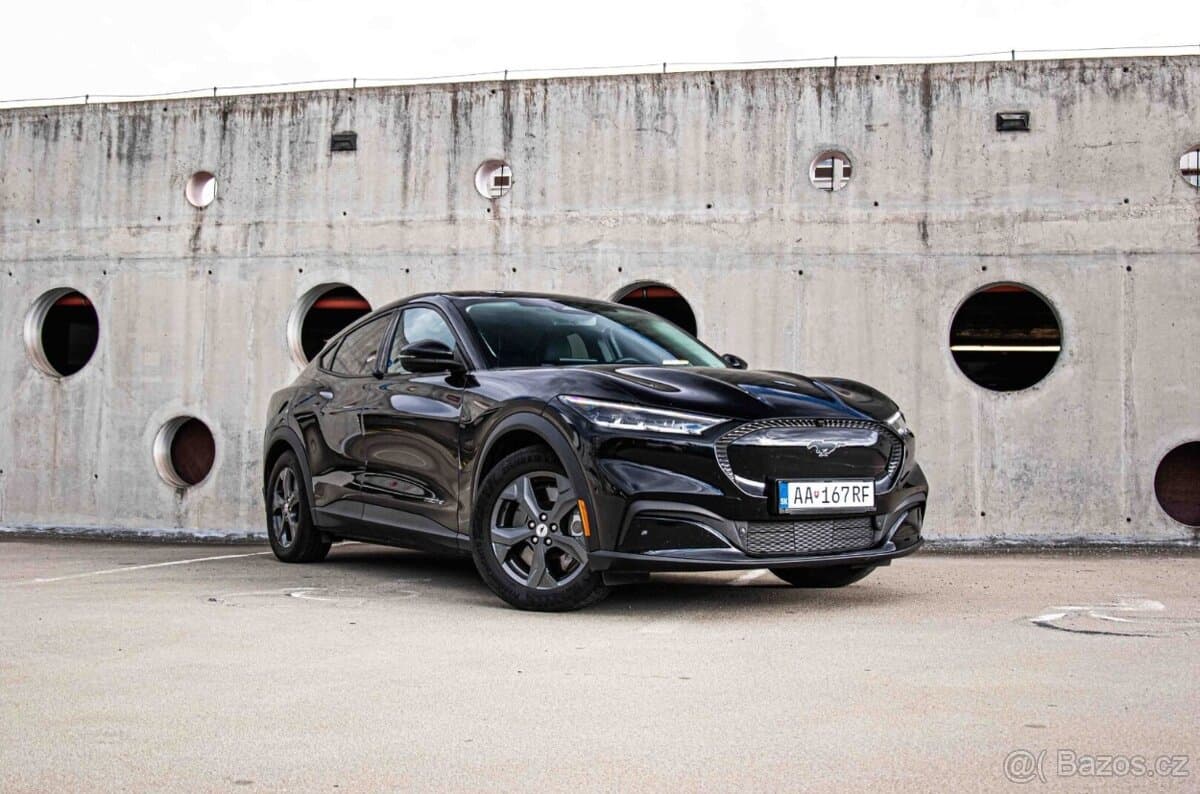 2021 Ford MUSTANG